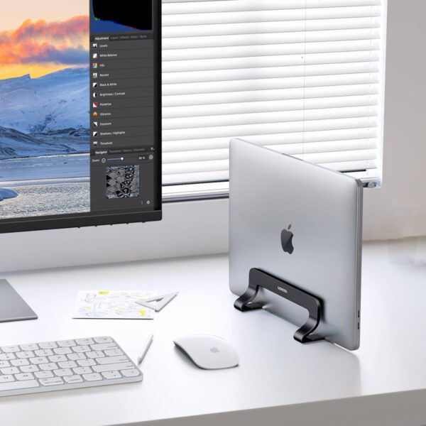 UGREEN 25706 Adjustable Aluminum Vertical Laptop Stand (New)